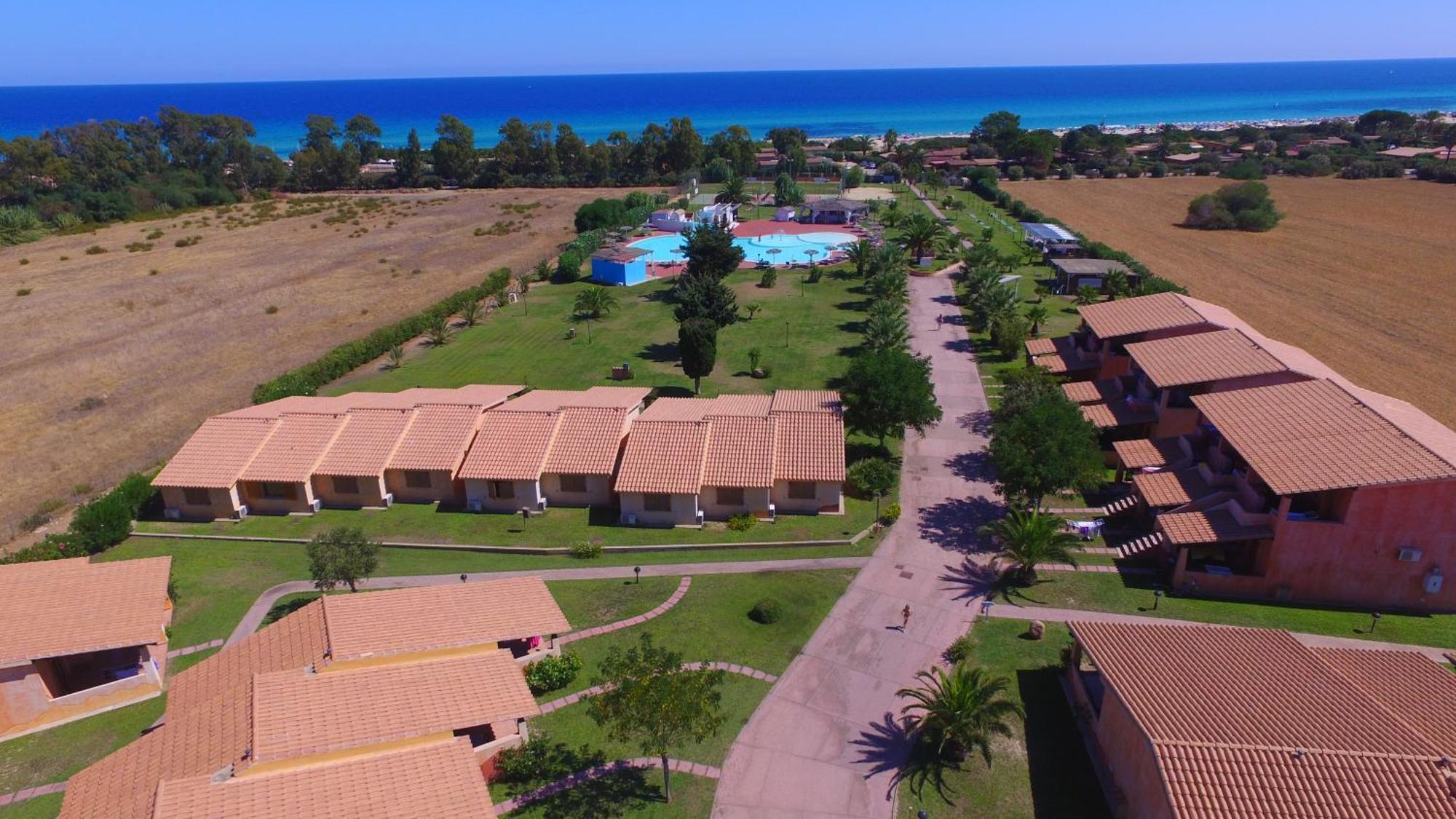 Rey Beach Club Monte Nai Exteriér fotografie