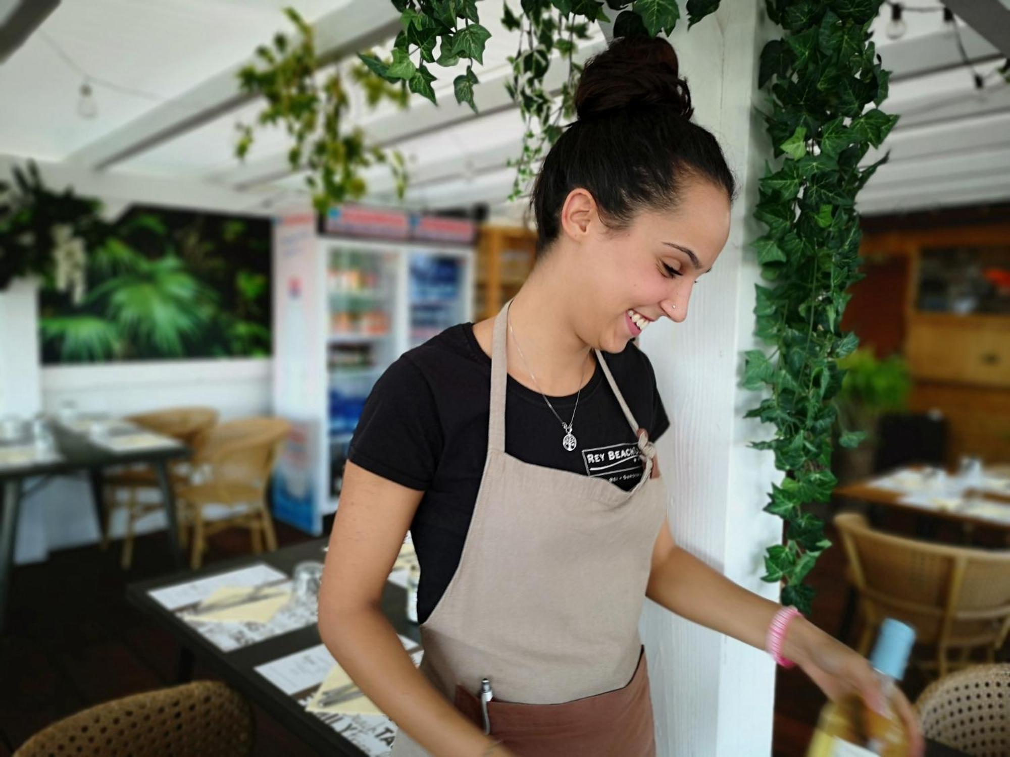 Rey Beach Club Monte Nai Exteriér fotografie