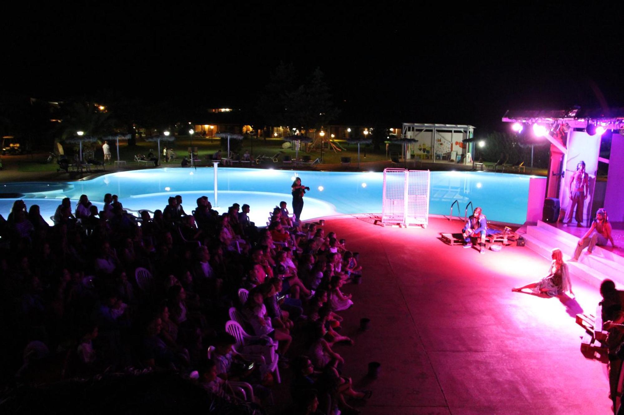 Rey Beach Club Monte Nai Exteriér fotografie
